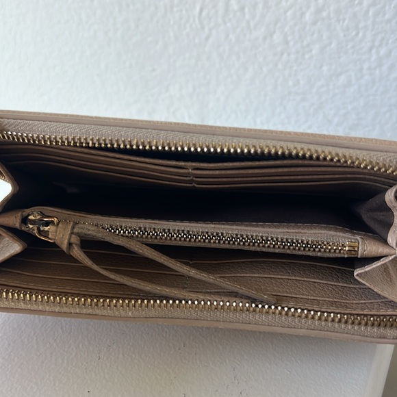 Chloe Paraty Long Zip Wallet, Rock - Picture 9 of 16